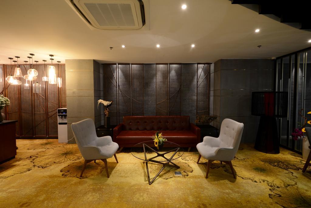 เดอะ ชี บูทิก โฮเต็ล Hotel ฮานอย ภายนอก รูปภาพ
